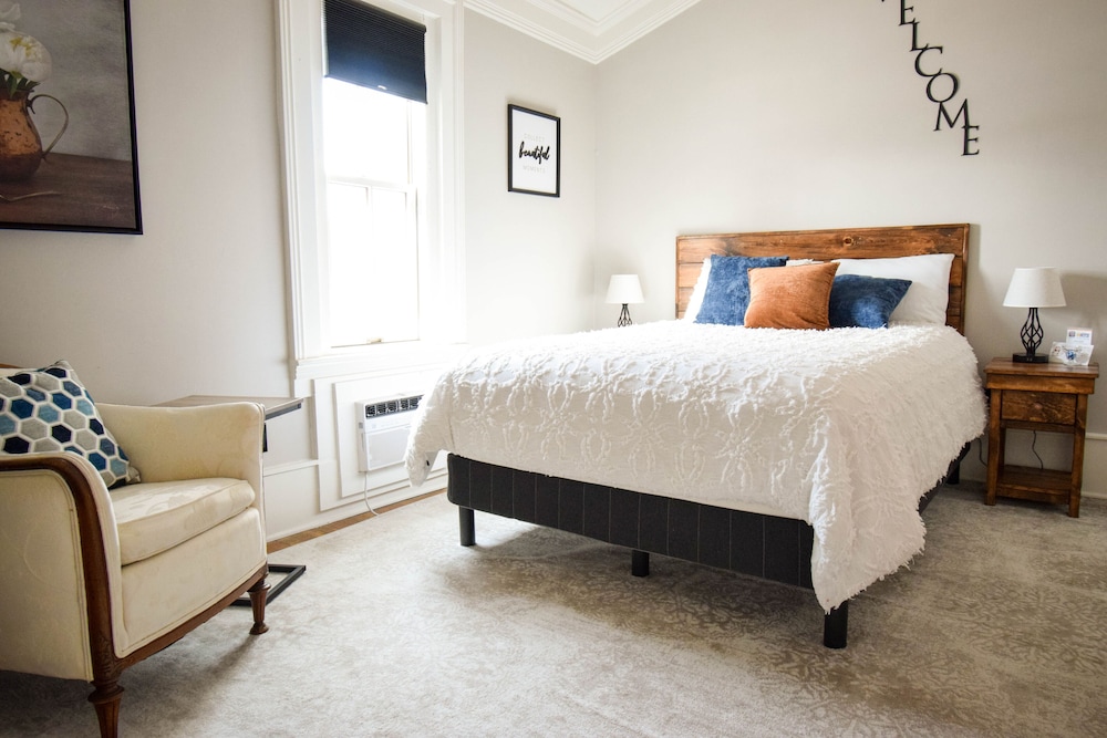 Premium House photo 1