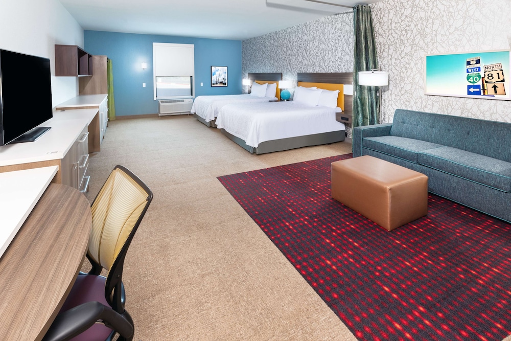 Room, 2 Queen Beds, Accessible (Roll-In Shower)