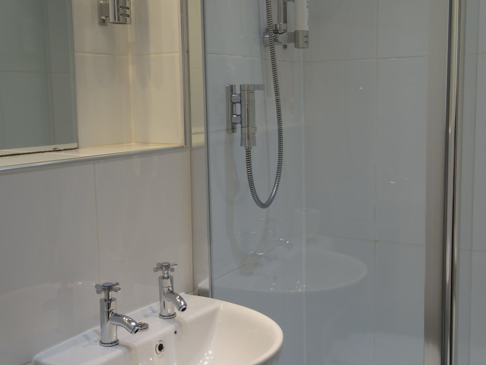 Standard Double Room - Photo 5
