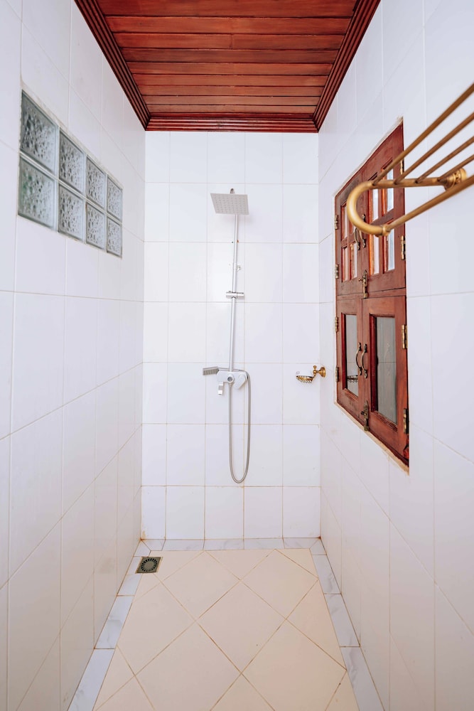 Comfort Apartment, 1 Queen Bed, Kitchen, City View
