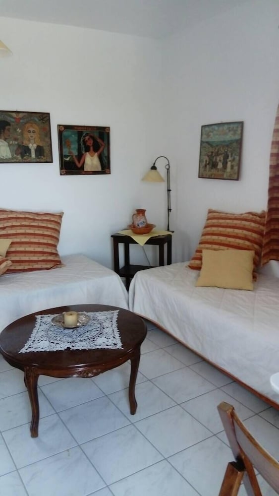 Traditional Penthouse, Bay View (Tower Studio) photo 3