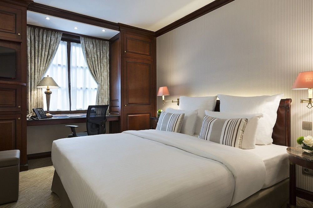 Classic Room, 1 Queen Bed - Photo 2