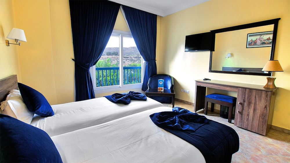 Panoramic Double or Twin Room, Balcony, Pool View photo 1