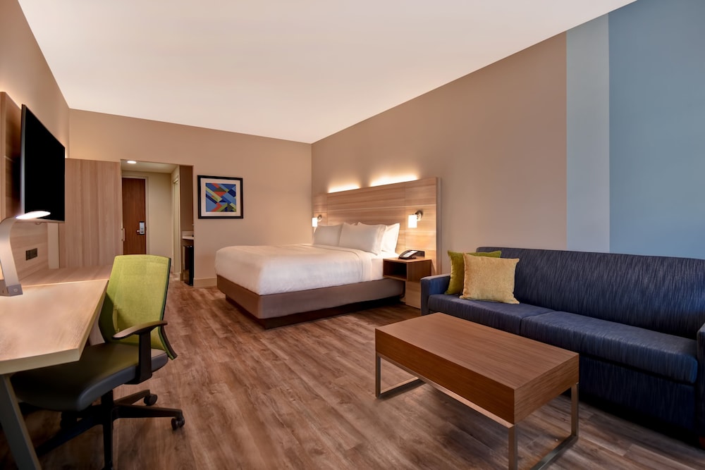 Suite, 1 King Bed, Balcony, Beachfront photo 1