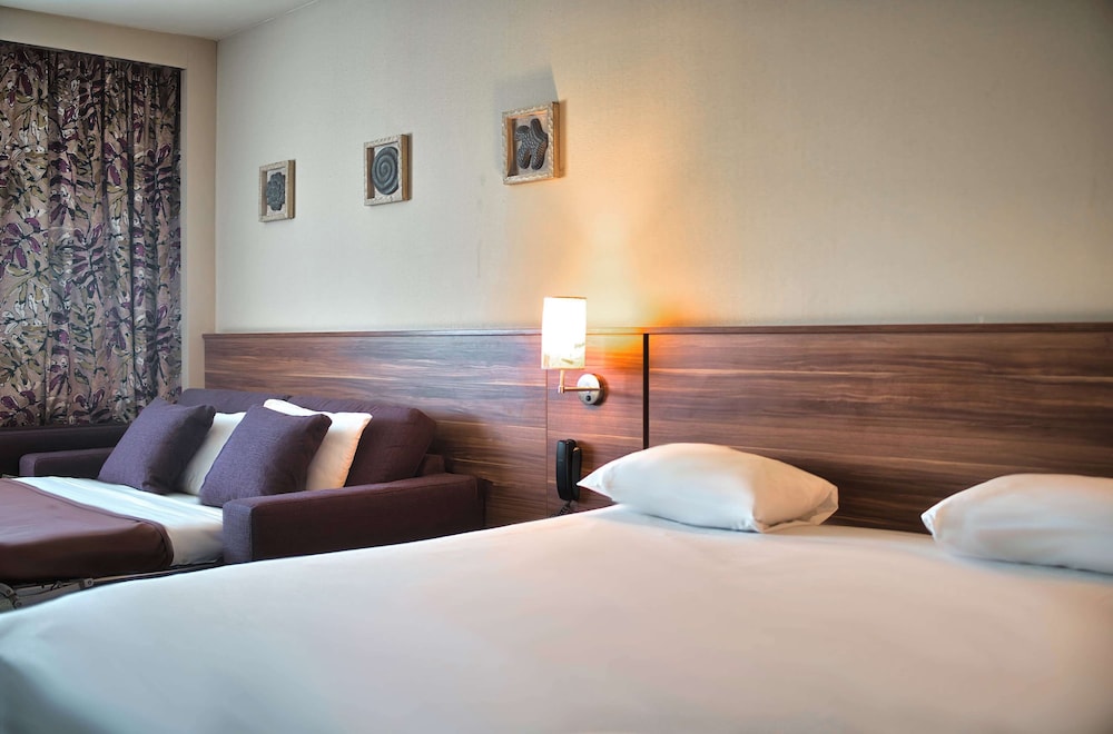 Executive Room, Multiple Beds