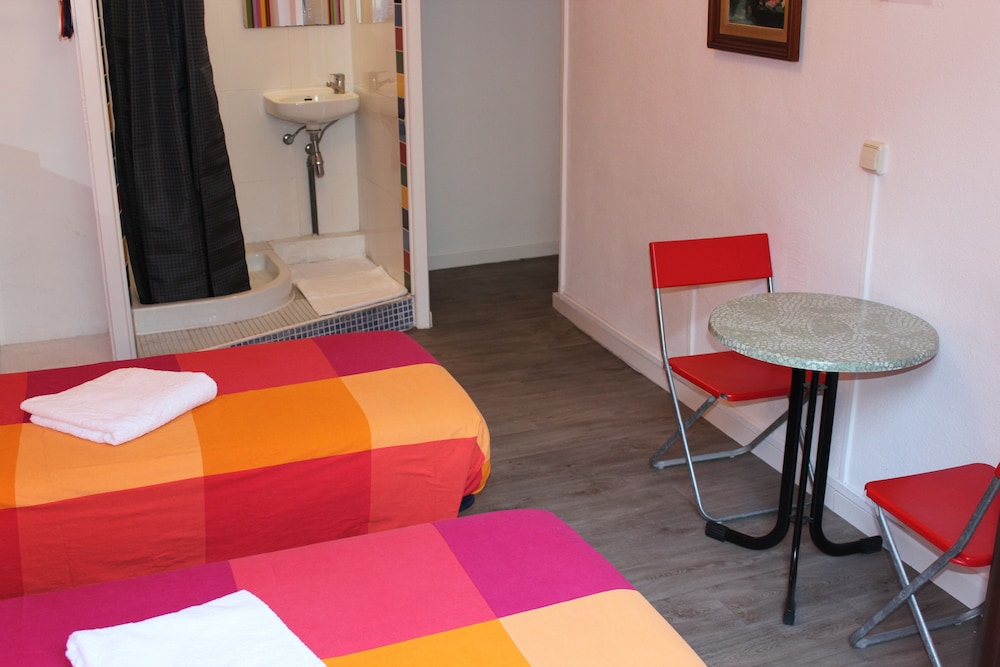 Triple Room, City View photo 2