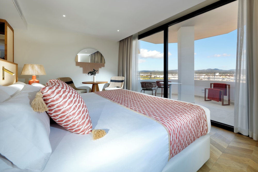 Deluxe Double Room Single Use, Sea View