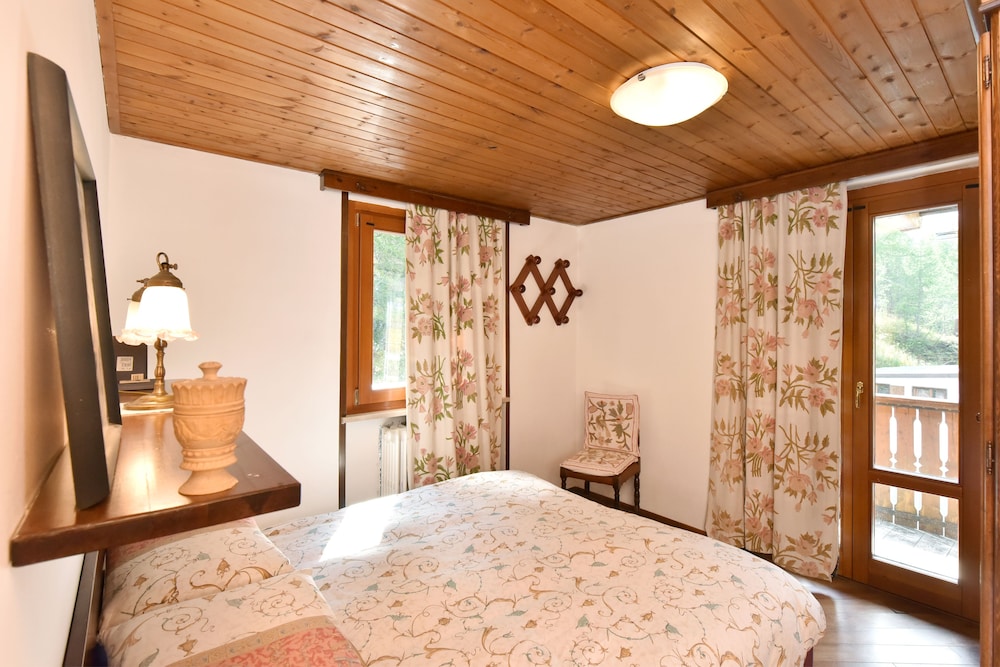 Apartment, 2 Bedrooms, Mountain View photo 1
