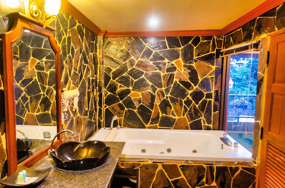 Roof Top Sea View Penthouse Jacuzzi - Photo 4