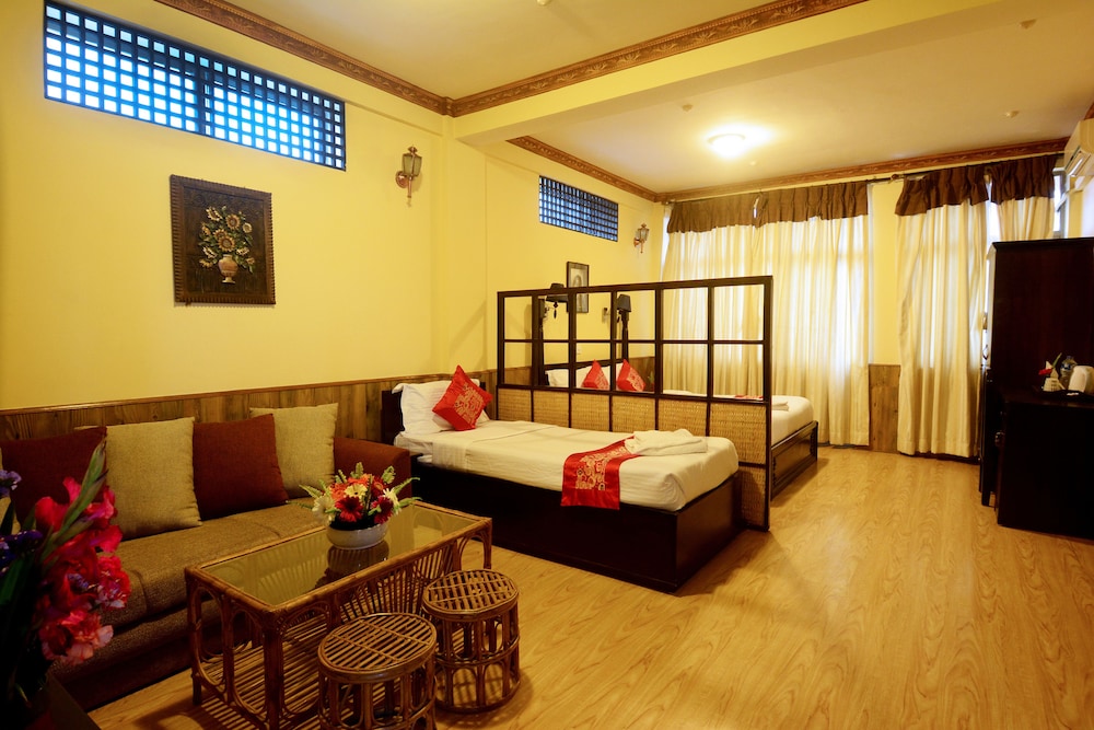 Deluxe Apartment