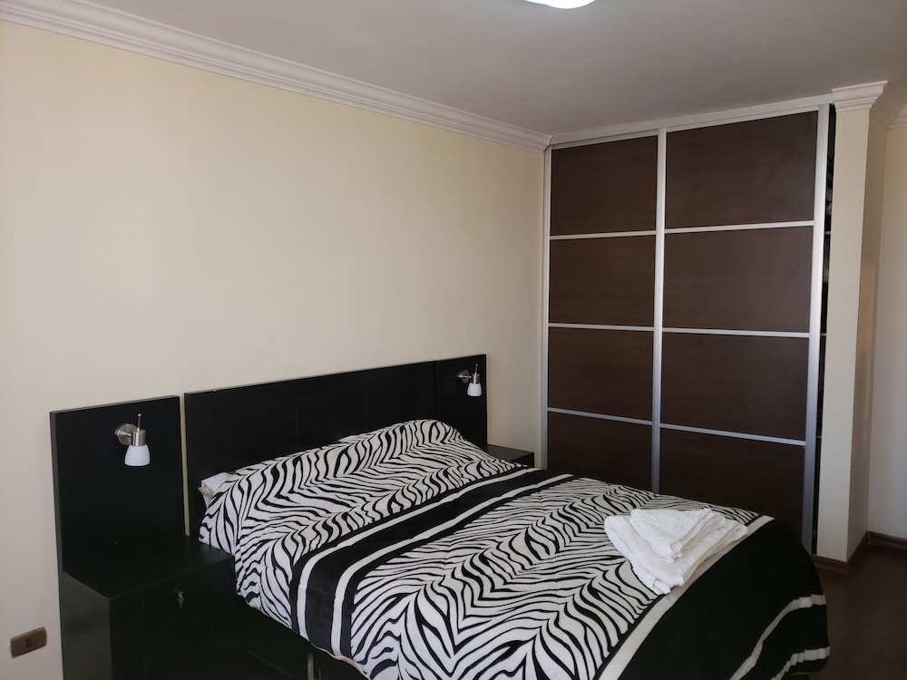 Apartment, 3 Bedrooms photo 2