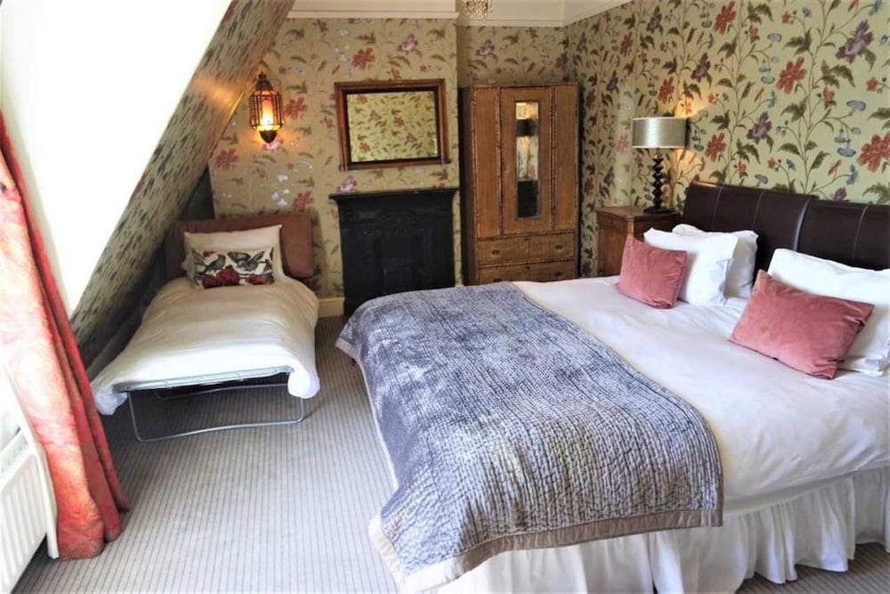 Triple Room (or King or Twin Room) photo 3