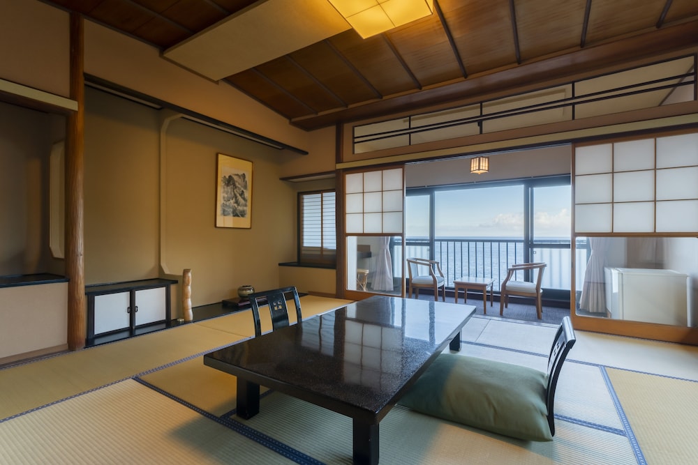 Standard Japanese Style Room with Private Bathroom, Smoking photo 3