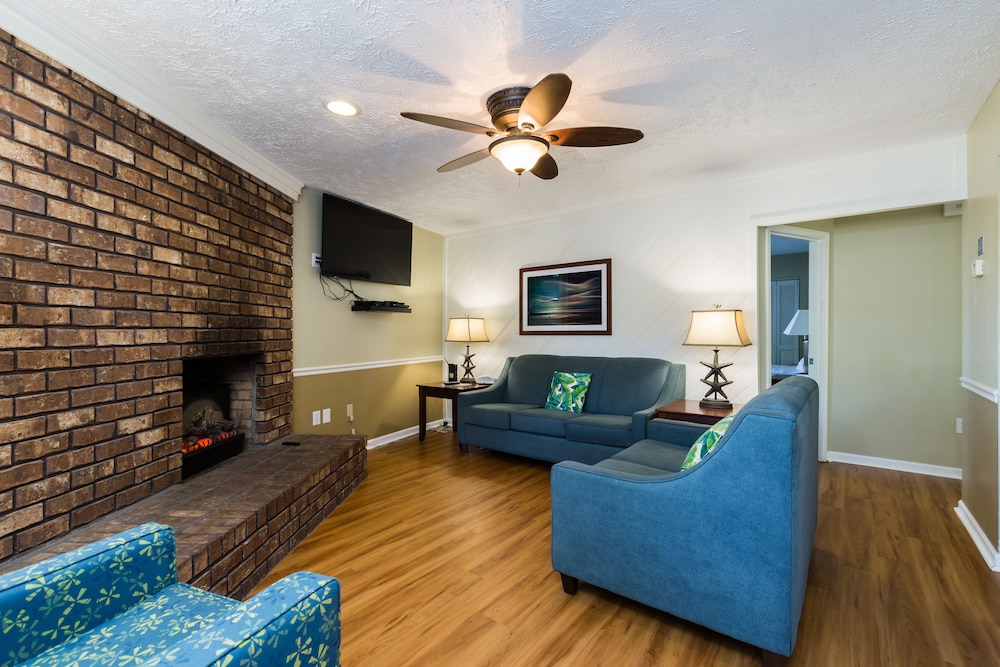 Condo, 3 Bedrooms - Photo 23