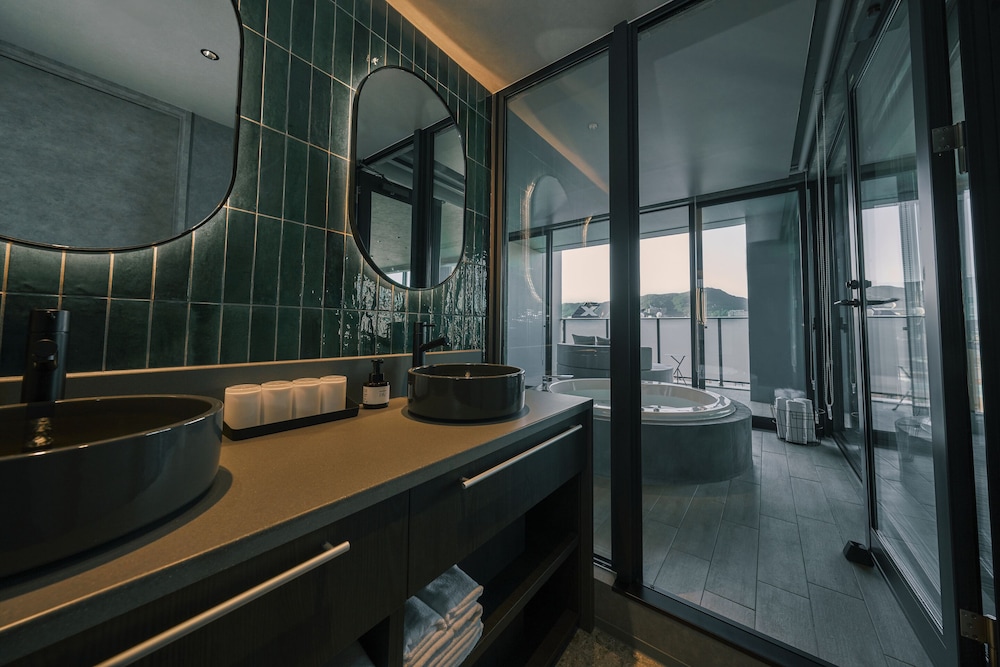Suite with Jacuzzi and Sauna, Non Smoking photo 3