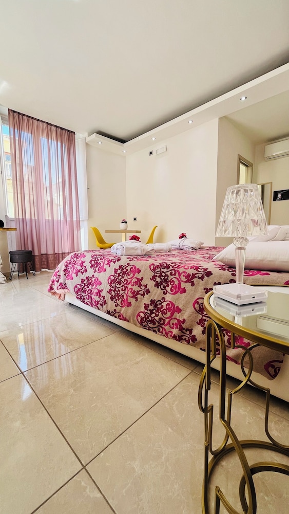 Deluxe Double Room, Balcony, City View photo 1