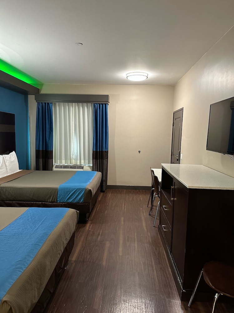 Basic Double Room photo 1
