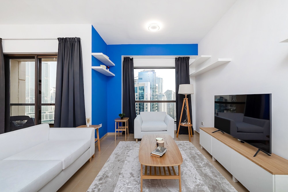 Luxury Apartment, City View, Beachside photo 3