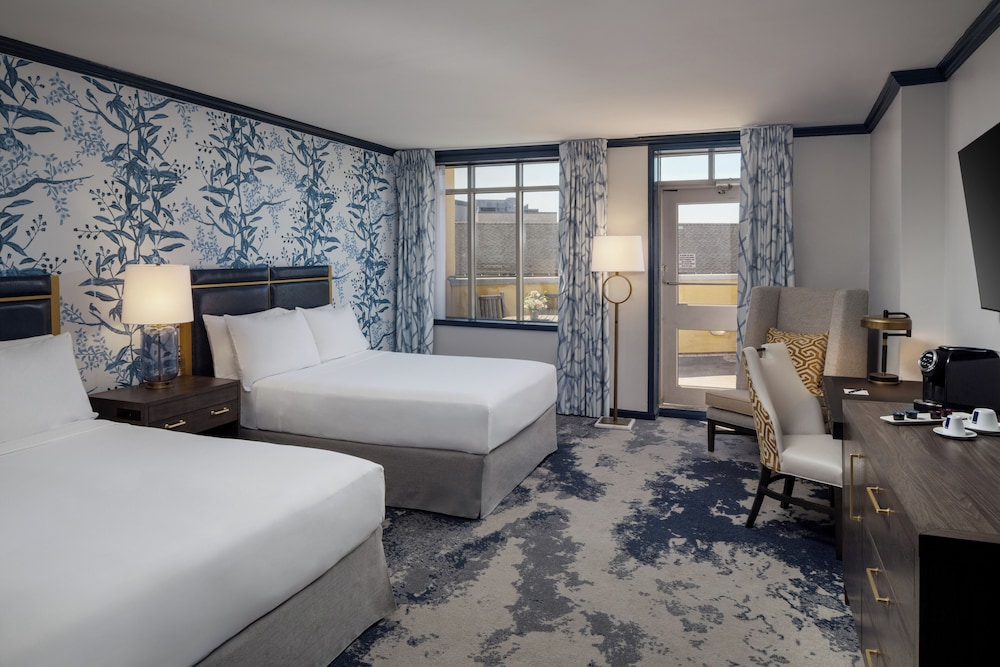 Room, 2 Queen Beds, Accessible, Balcony (Hearing) photo 1