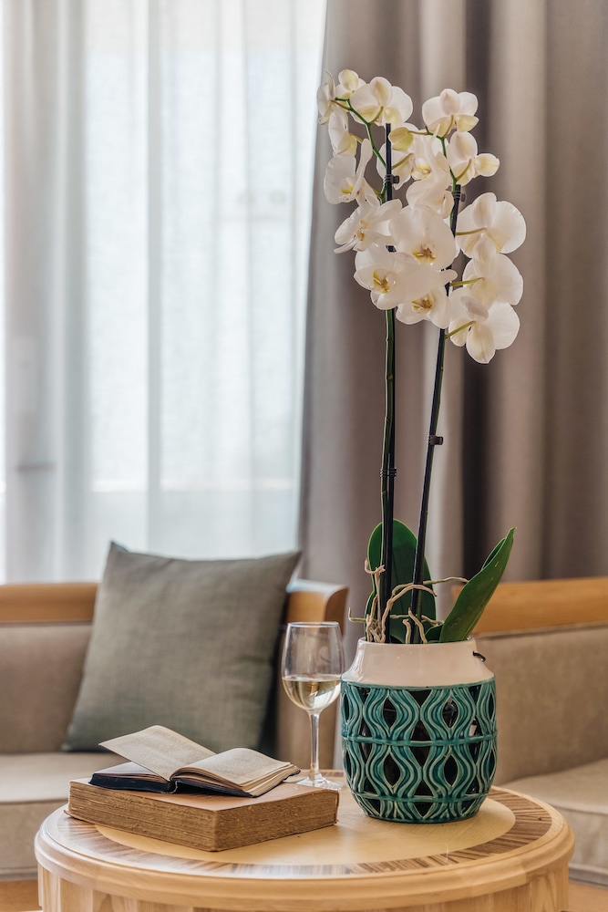 Superior Double Room, Private Pool, Garden View