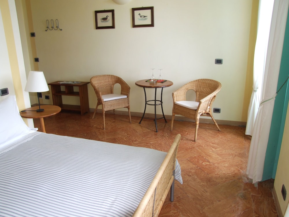Standard Double Room photo 1