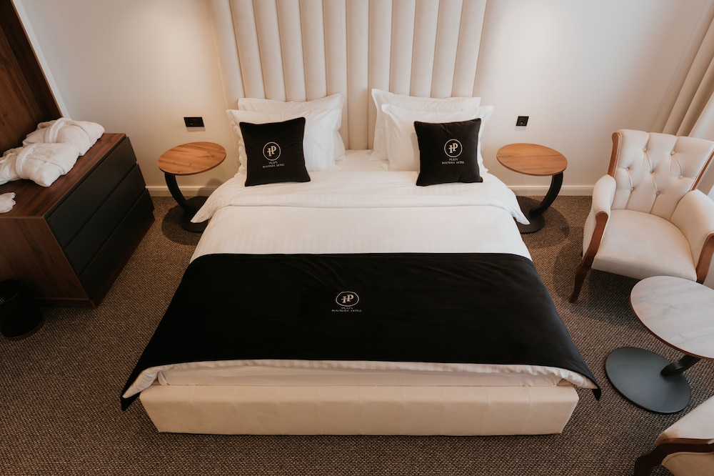 Deluxe Double Room - Photo 2