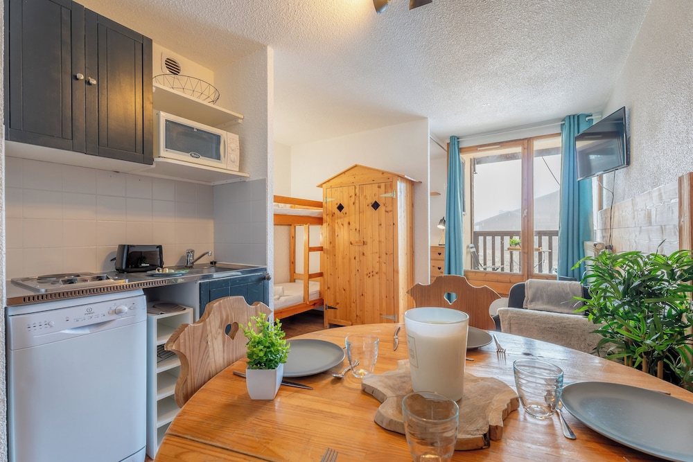 Luxury Apartment, Mountain View