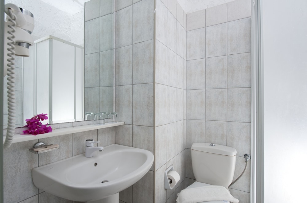 Standard Room - Photo 3