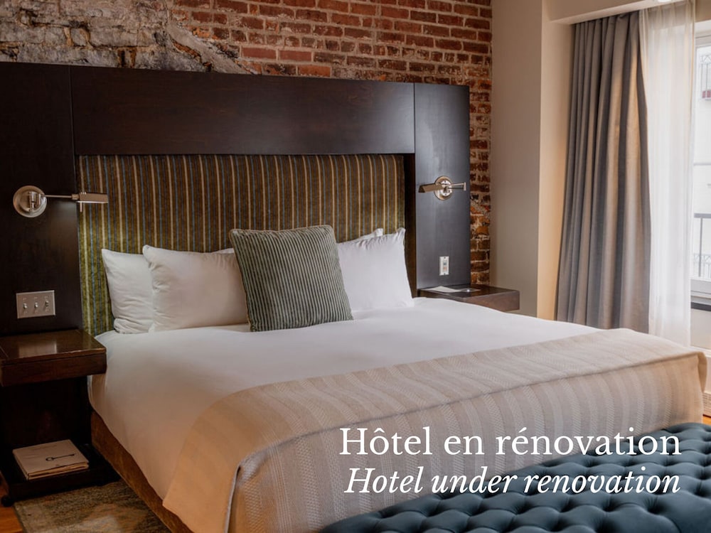 Renovation Special Offer Luxury King Room