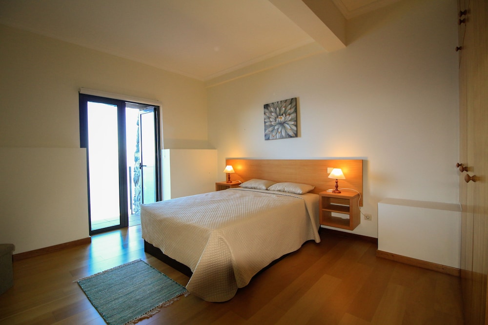 Family Apartment, 2 Bedrooms, Sea View photo 1