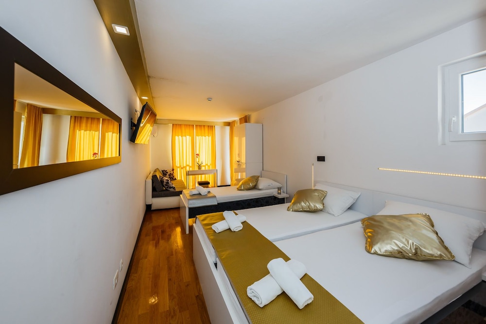 Standard Triple Room photo 1