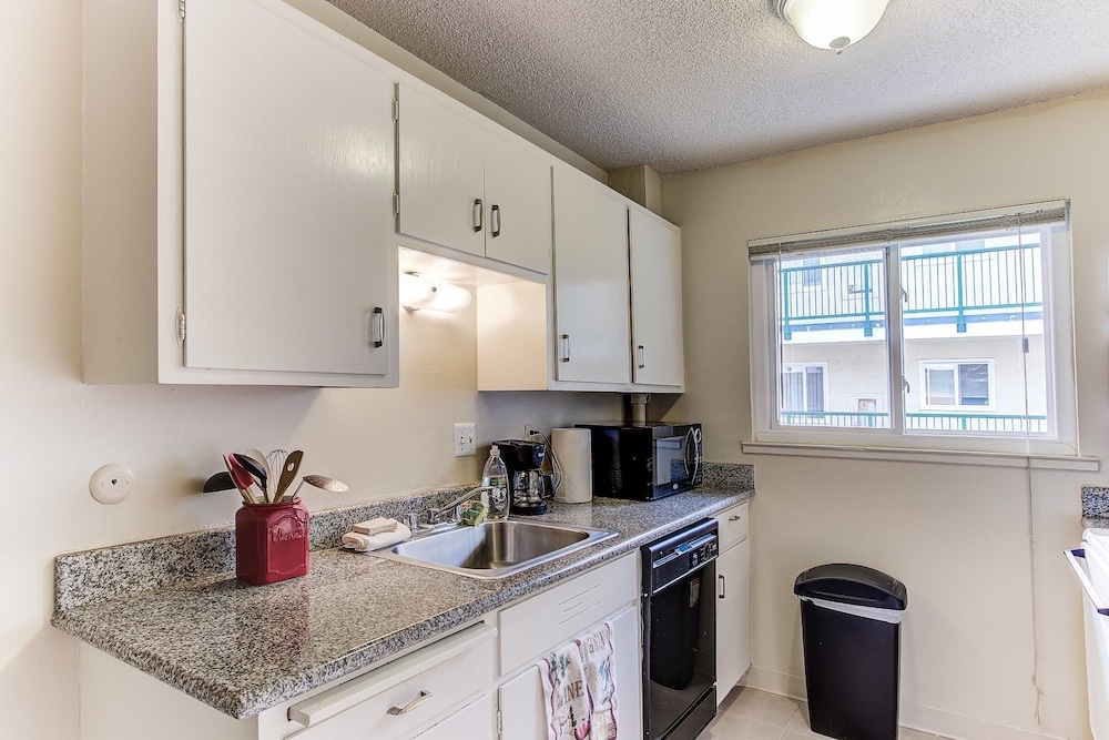 Apartment (2 Bedrooms) photo 3