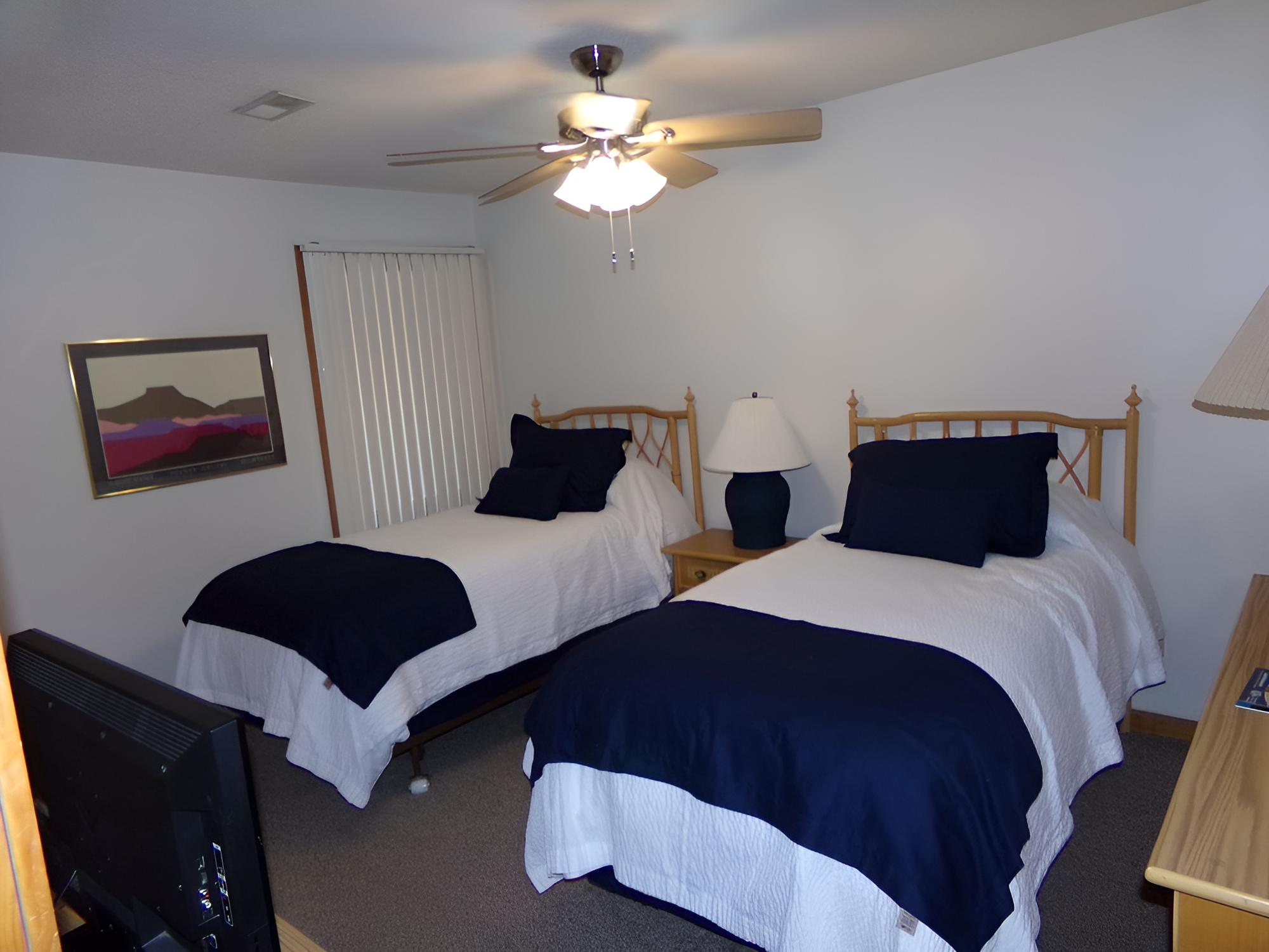 Unit 167 - 2 Bedroom Condominium photo 2