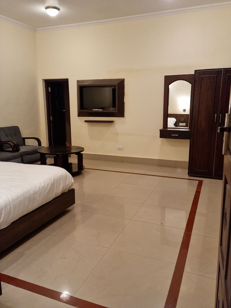 Deluxe Double Room photo 3
