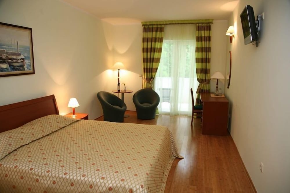 Double Room, Balcony, Sea View photo 3