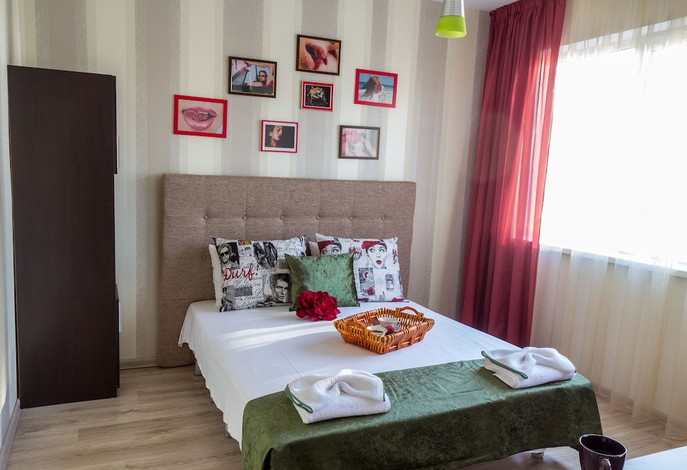 Deluxe Apartment, 2 Bedrooms (Varna, bul. General Kolev 75B) photo 3