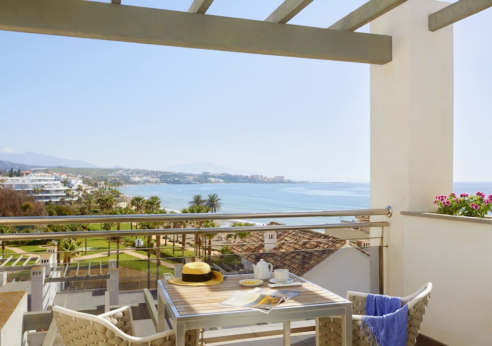 Habitación Clásica, Terraza (Vista Frontal al Mar, 1 Adulto)