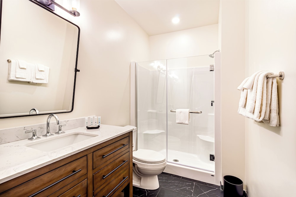 Standard Studio Suite photo 2
