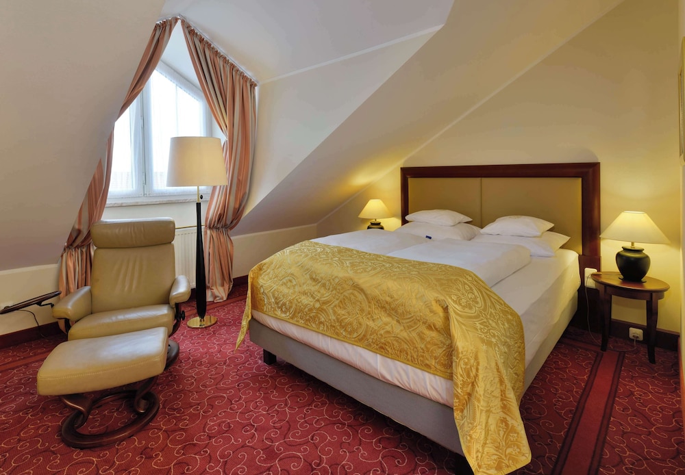 Premium Room, 1 Double Bed - Photo 4