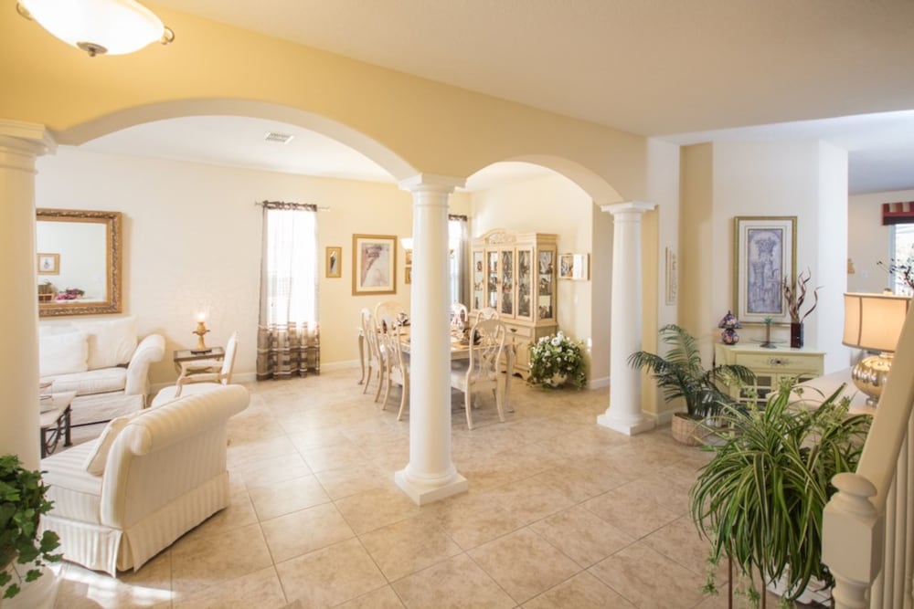 House, 5 Bedrooms