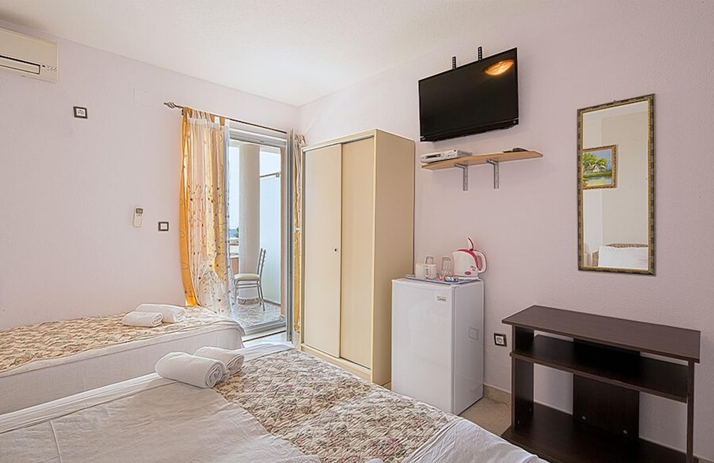 Standard Room photo 3