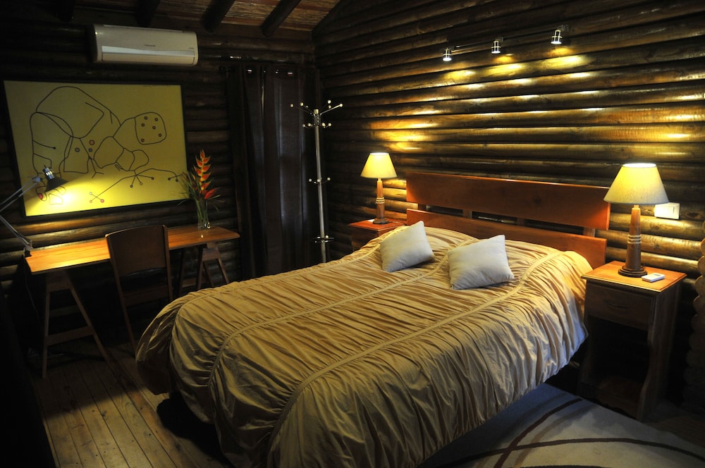 Lake Front Cabin photo 2