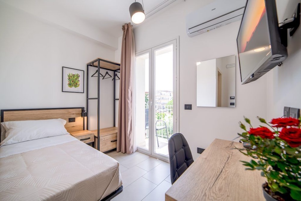 Single Room, Balcony photo 2