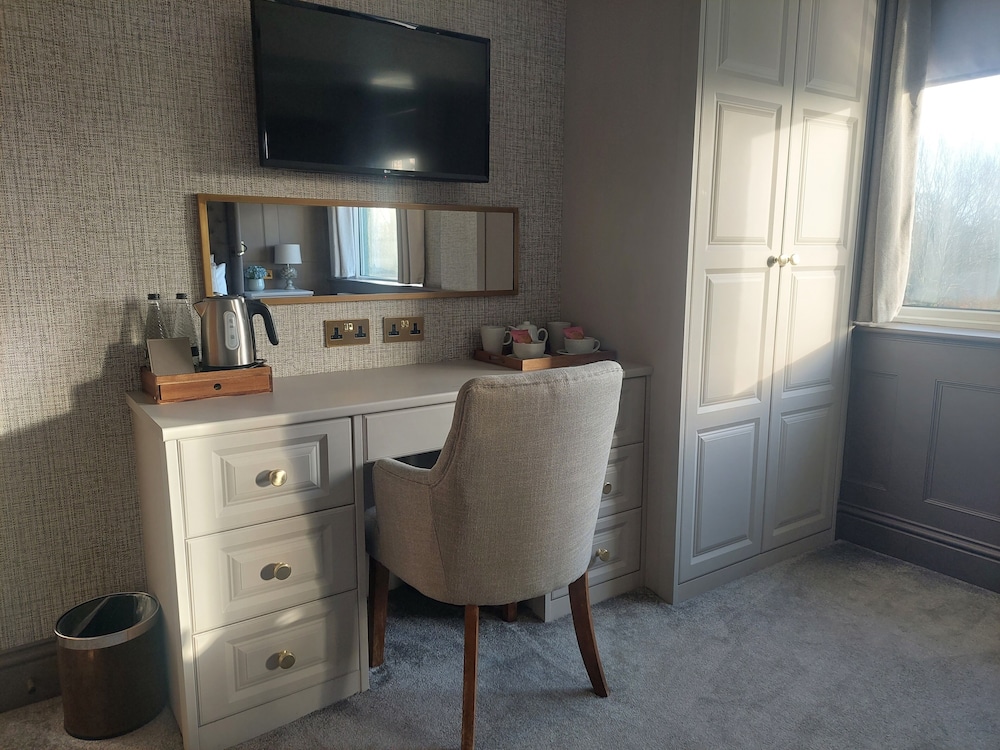 Superior King Size Room photo 2