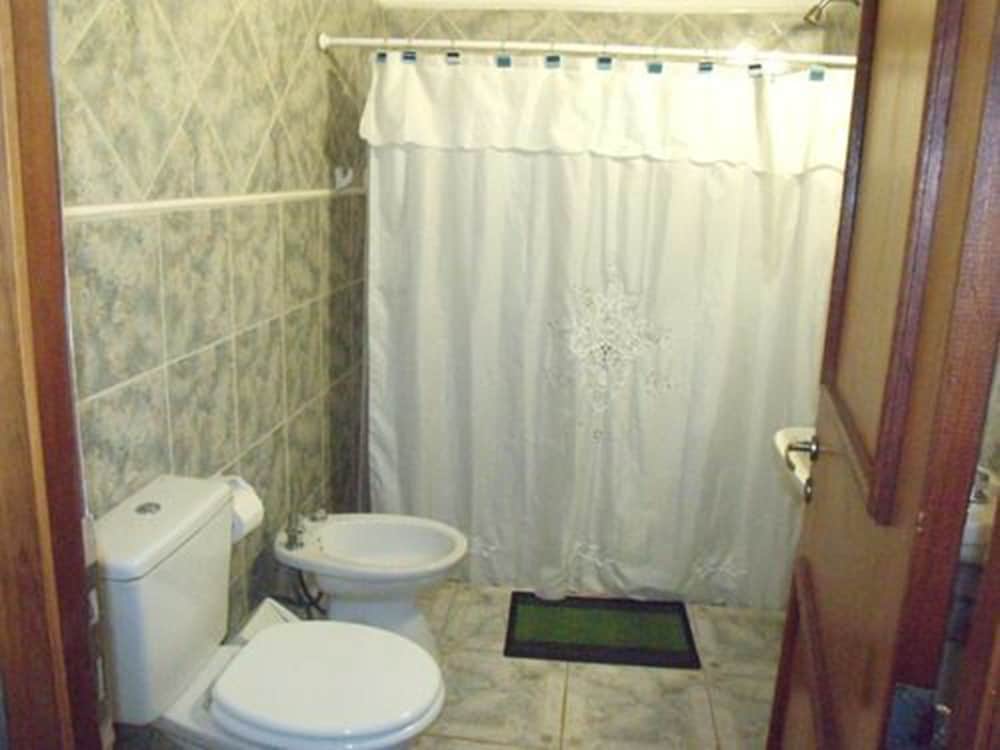 Cabin, Non Smoking, Garden View (1 Queen And 4 Single Beds ) photo 3