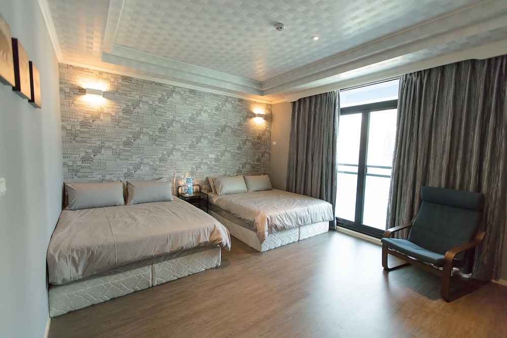 Basic Quadruple Room - Photo 8
