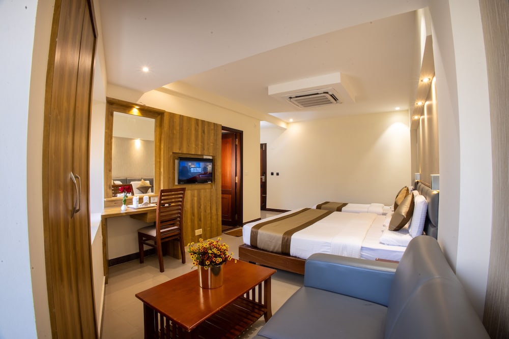 Deluxe Rooms - Photo 3