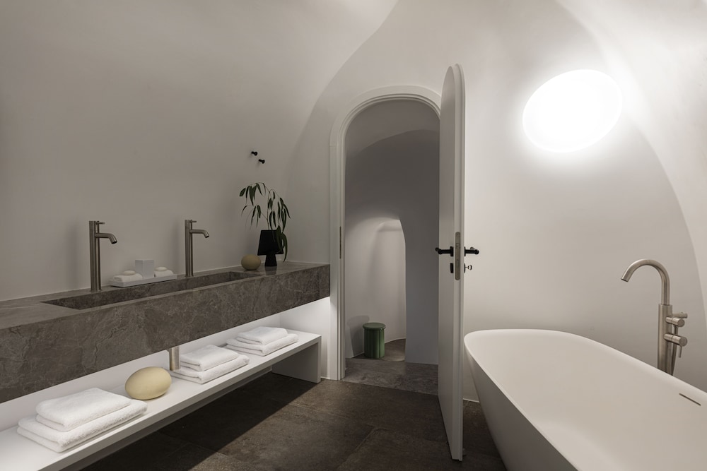 River Pool Suite with Plunge Pool