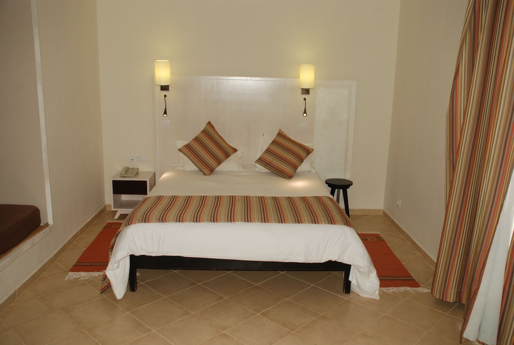 Standard Quadruple Room, Multiple Beds photo 2