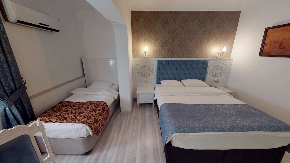 Standard Double Room with City View
